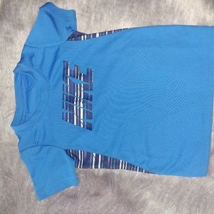 3/$25 Nike | boys blue white crewneck t shirt 4/5